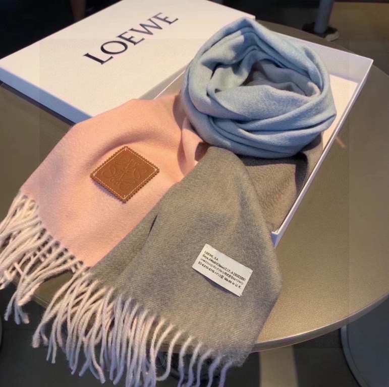 LOEWE Cashmere Scarf-07