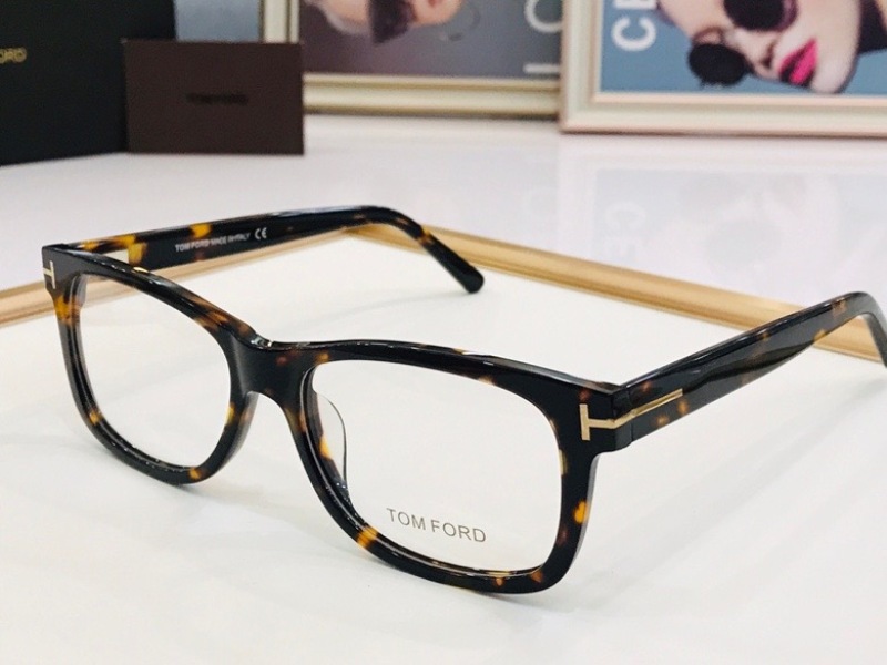 Tom Ford Plain Glass Spectacles(High Quality)-200