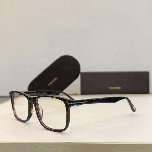 Tom Ford Plain Glass Spectacles(High Quality)-125