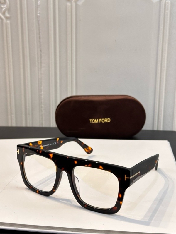 Tom Ford Plain Glass Spectacles(High Quality)-124