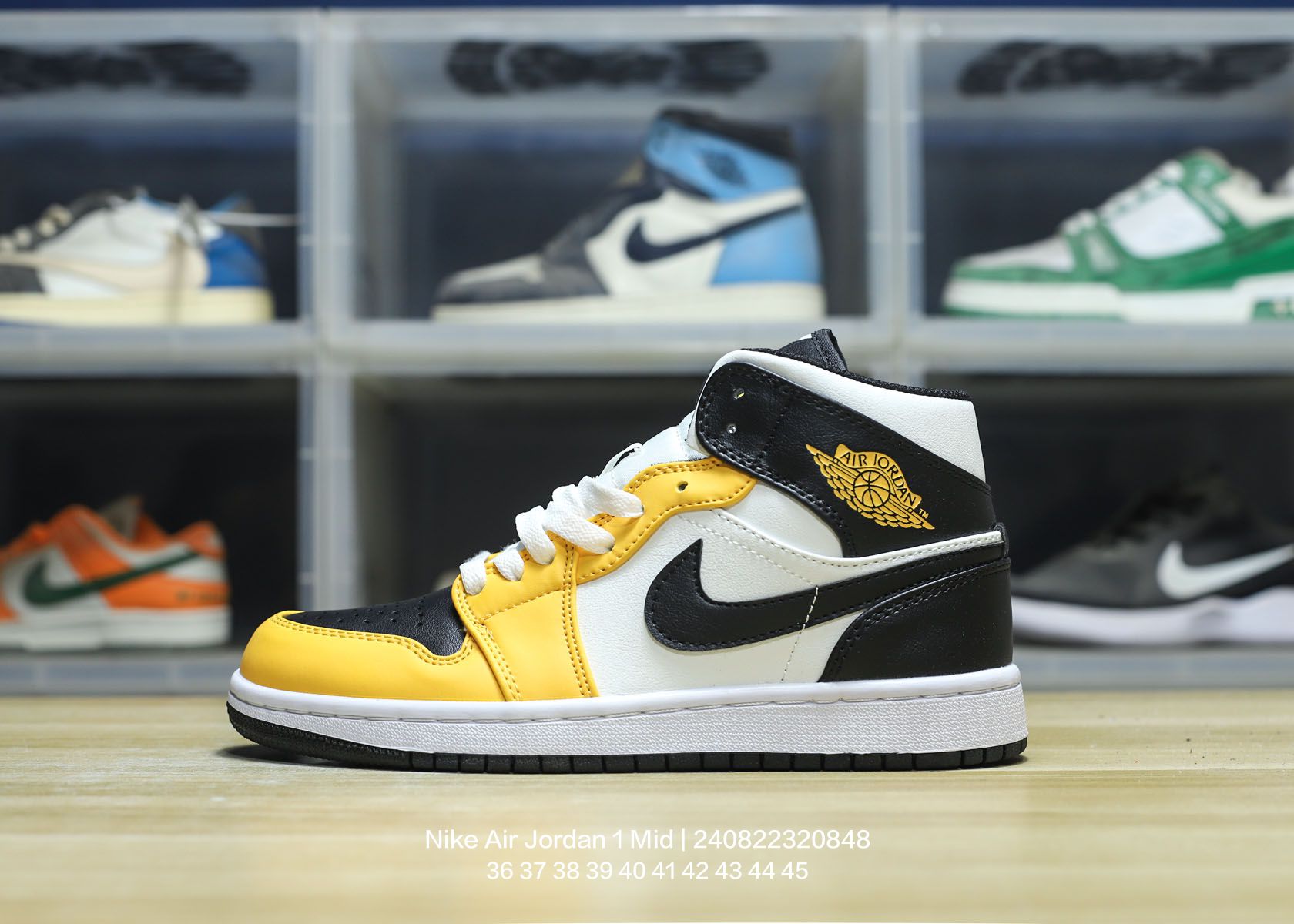 Air Jordan 1 Mid-001