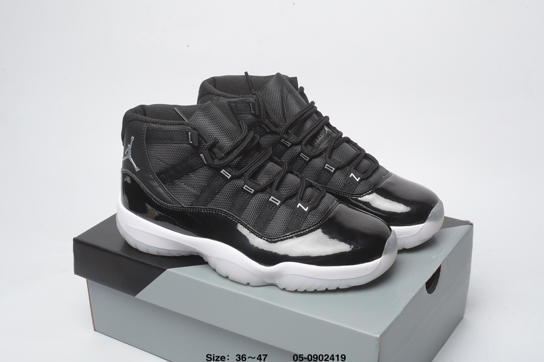 Air Jordan 11 Retro Low-001