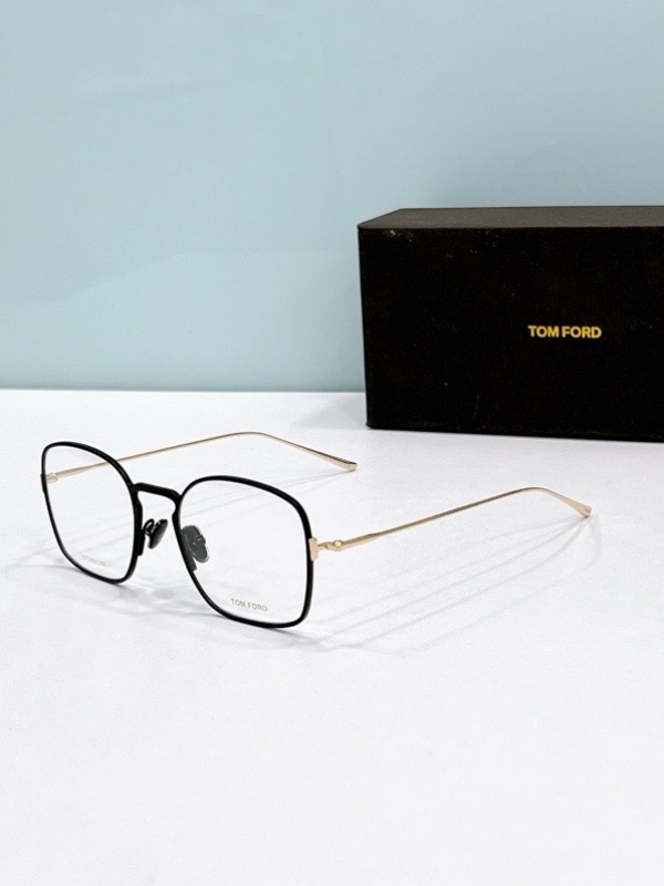 Tom Ford Plain Glass Spectacles(High Quality)-065