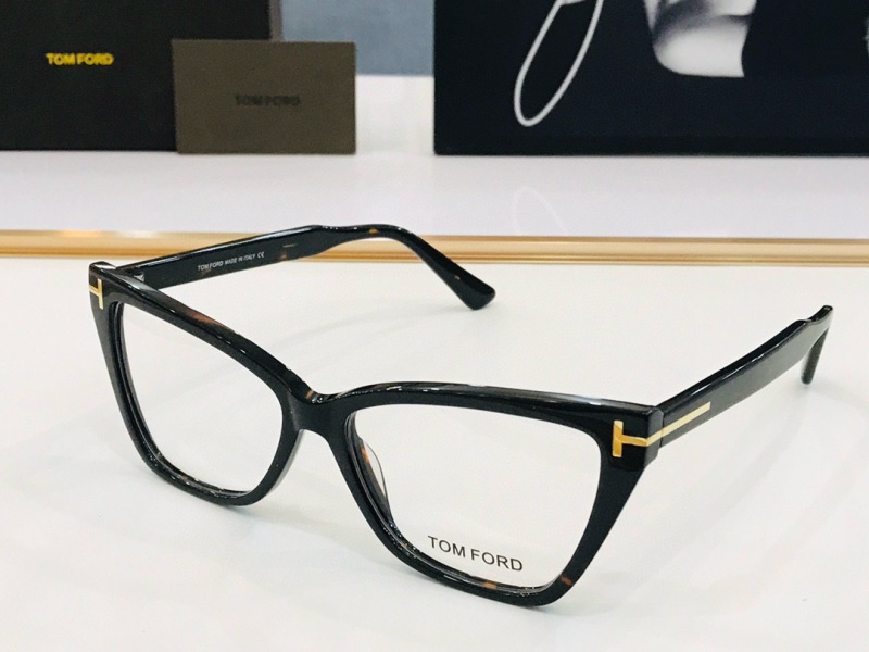 Tom Ford Plain Glass Spectacles(High Quality)-044