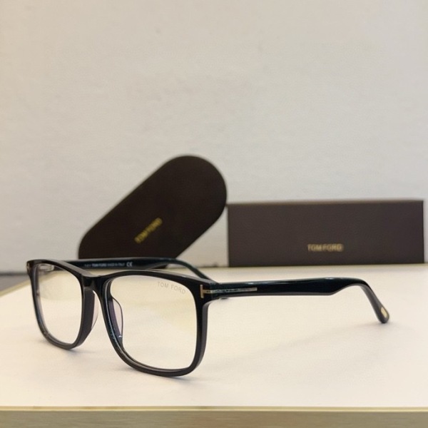 Tom Ford Plain Glass Spectacles(High Quality)-021