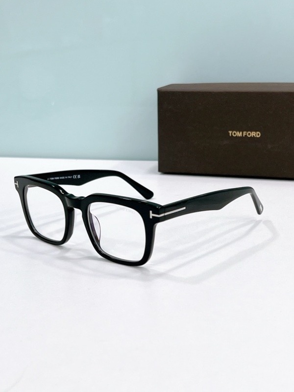 Tom Ford Plain Glass Spectacles(High Quality)-034