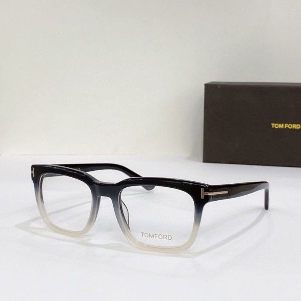 Tom Ford Plain Glass Spectacles(High Quality)-023