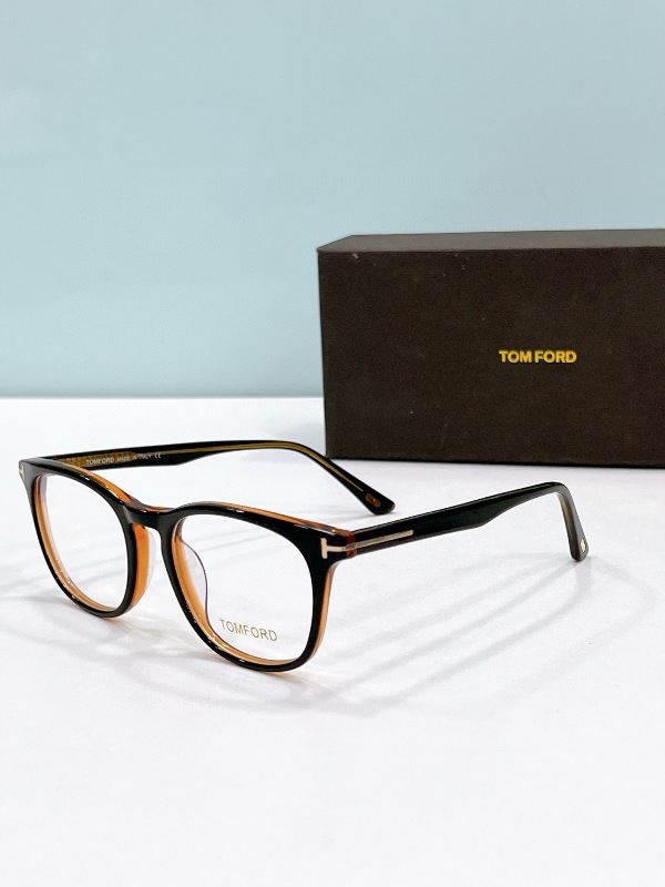 Tom Ford Plain Glass Spectacles(High Quality)-031