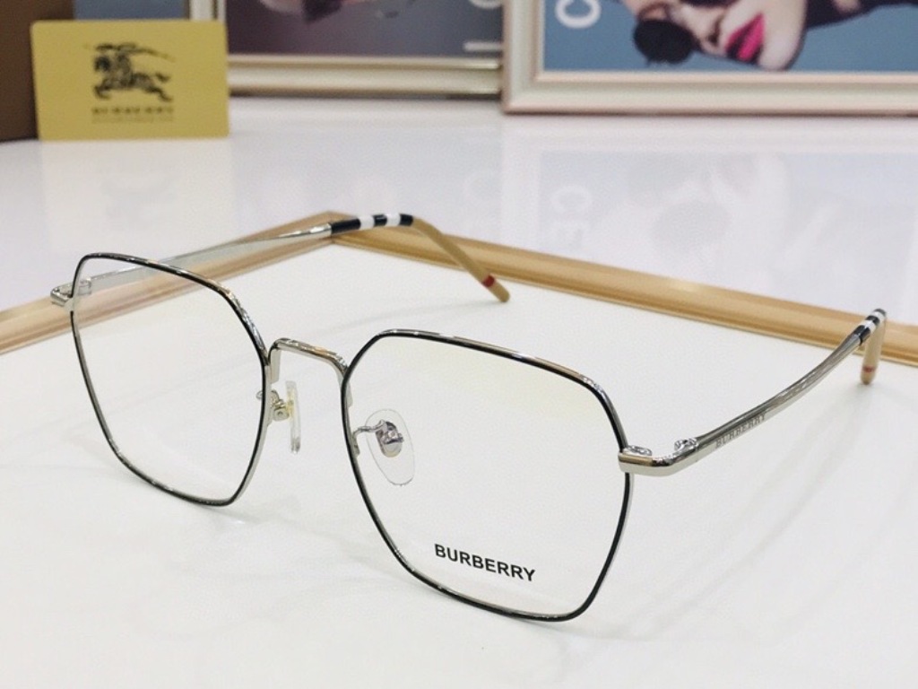 Burberry Plain Glass Spectacles(High Quality)-038