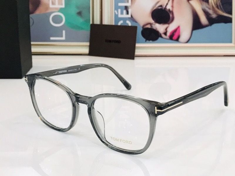 Tom Ford Plain Glass Spectacles(High Quality)-004