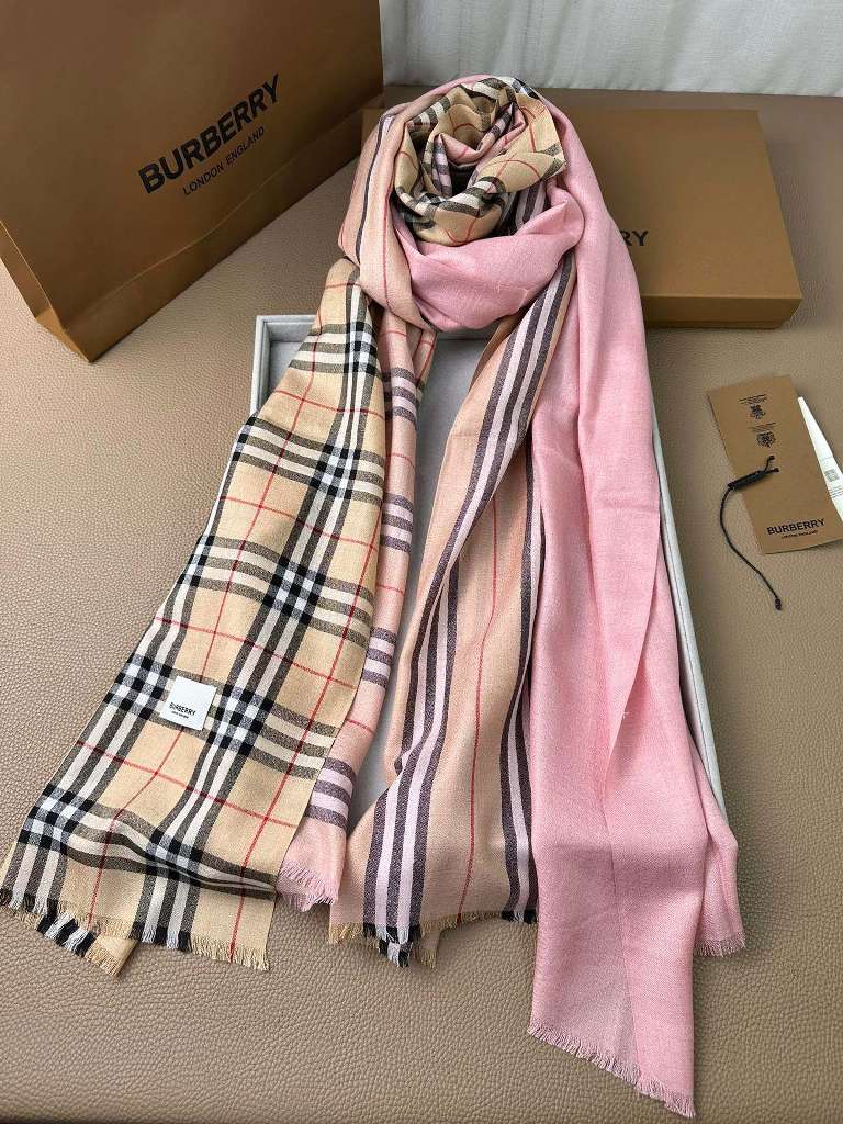 Burberry Cashmere Scarf-035