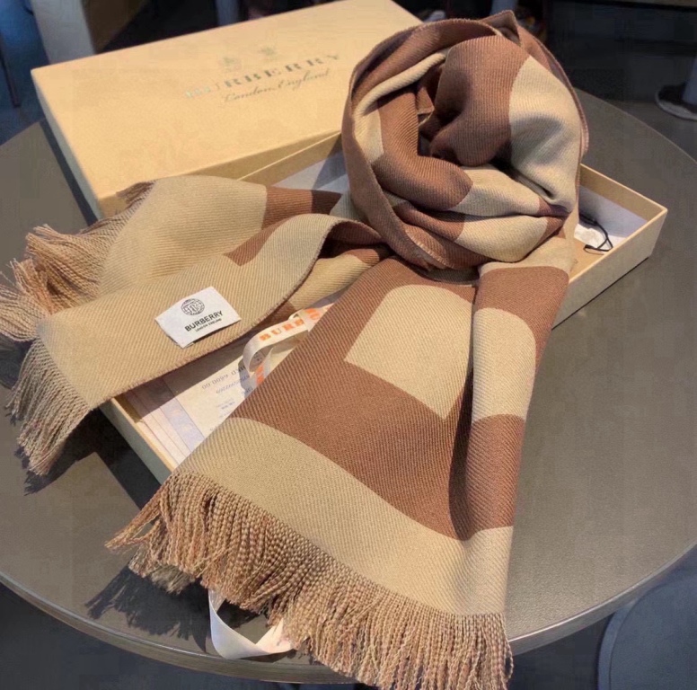 Burberry Cashmere Scarf-025