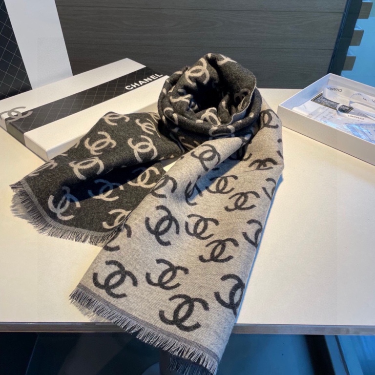 Chanel Wool Scarf-048