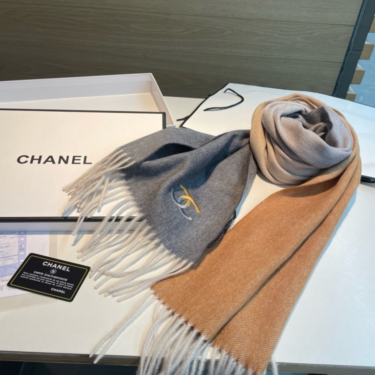 Chanel Wool Scarf-046