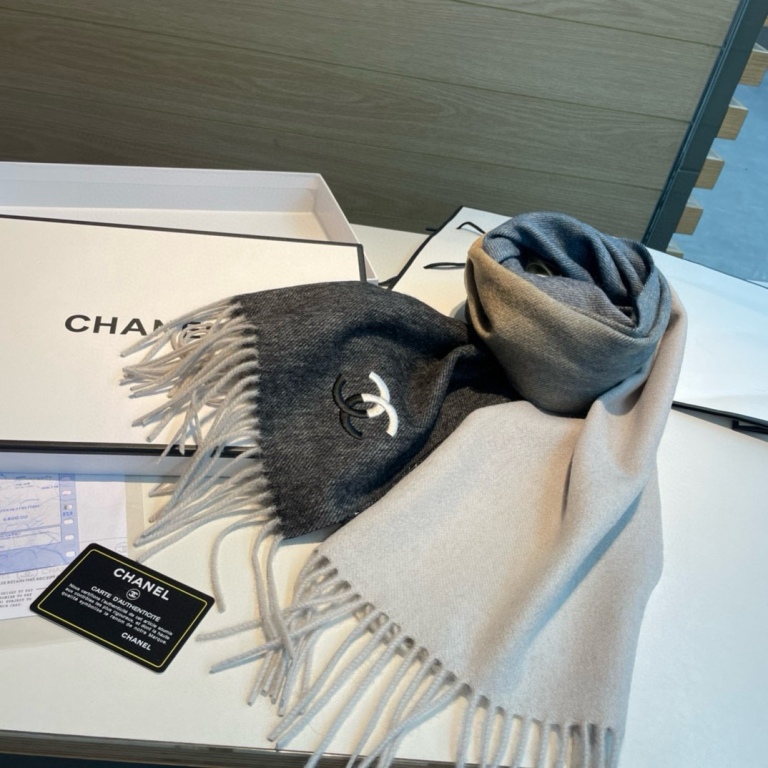 Chanel Wool Scarf-045