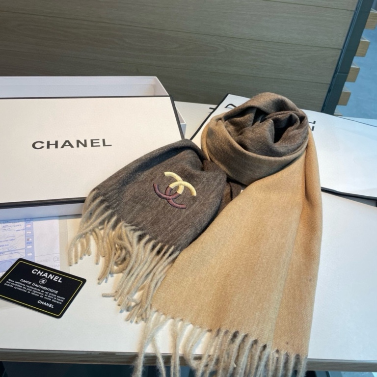 Chanel Wool Scarf-044