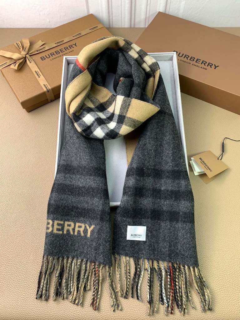 Burberry Cashmere Scarf-046