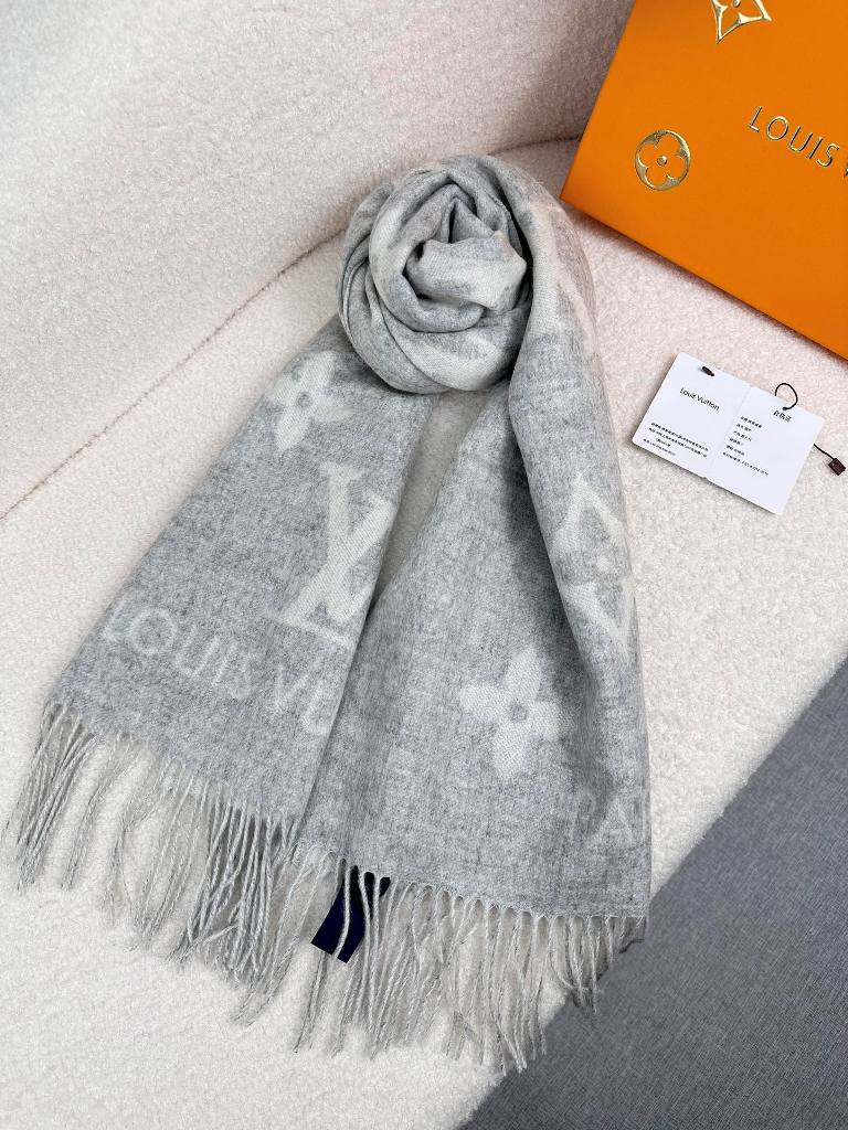 LV Cashmere Scarf-110