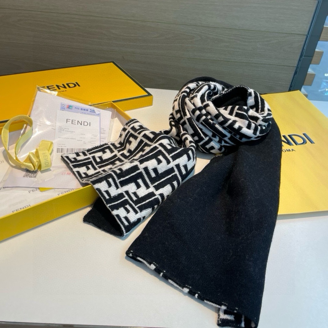 Fendi Cashmere&Wool Scarf-06