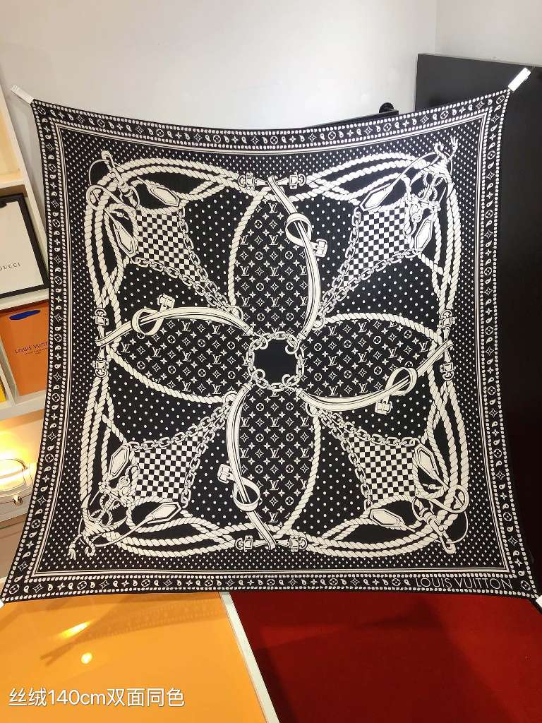 LV Cashmere&Silk Scarf-030