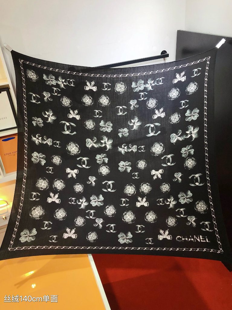 Chanel Cashmere&Silk Scarf-09