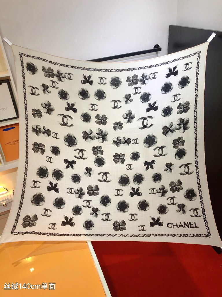 Chanel Cashmere&Silk Scarf-08
