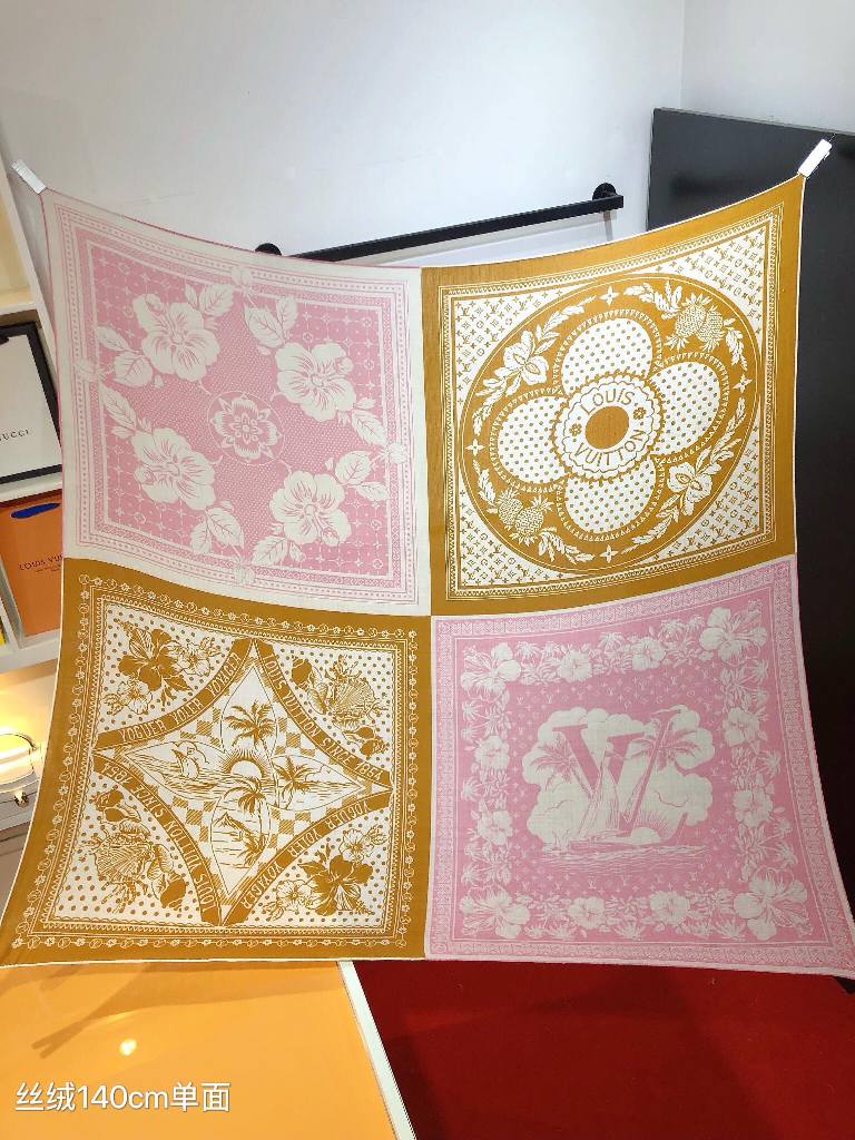 LV Cashmere&Silk Scarf-020