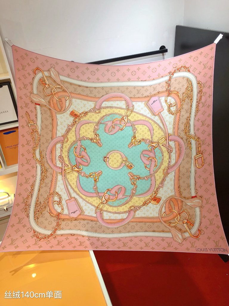 LV Cashmere&Silk Scarf-016