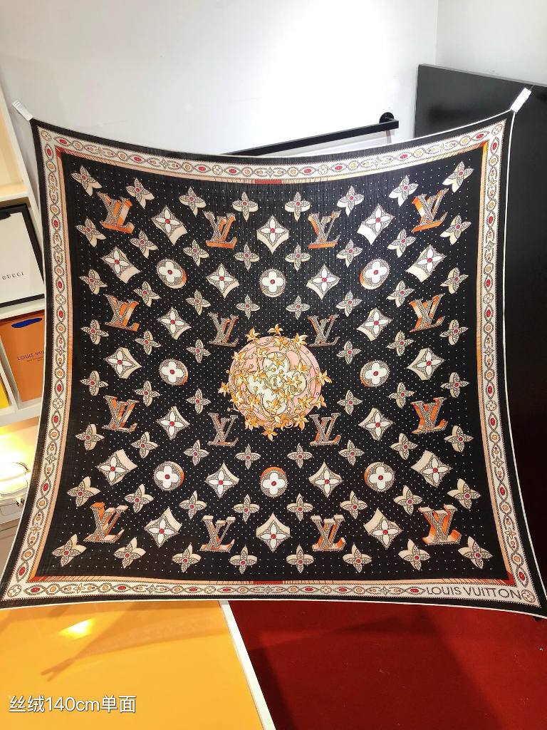 LV Cashmere&Silk Scarf-007