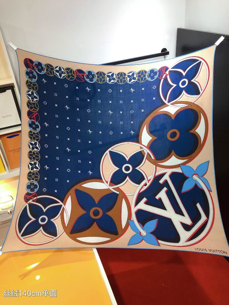 LV Cashmere&Silk Scarf-005