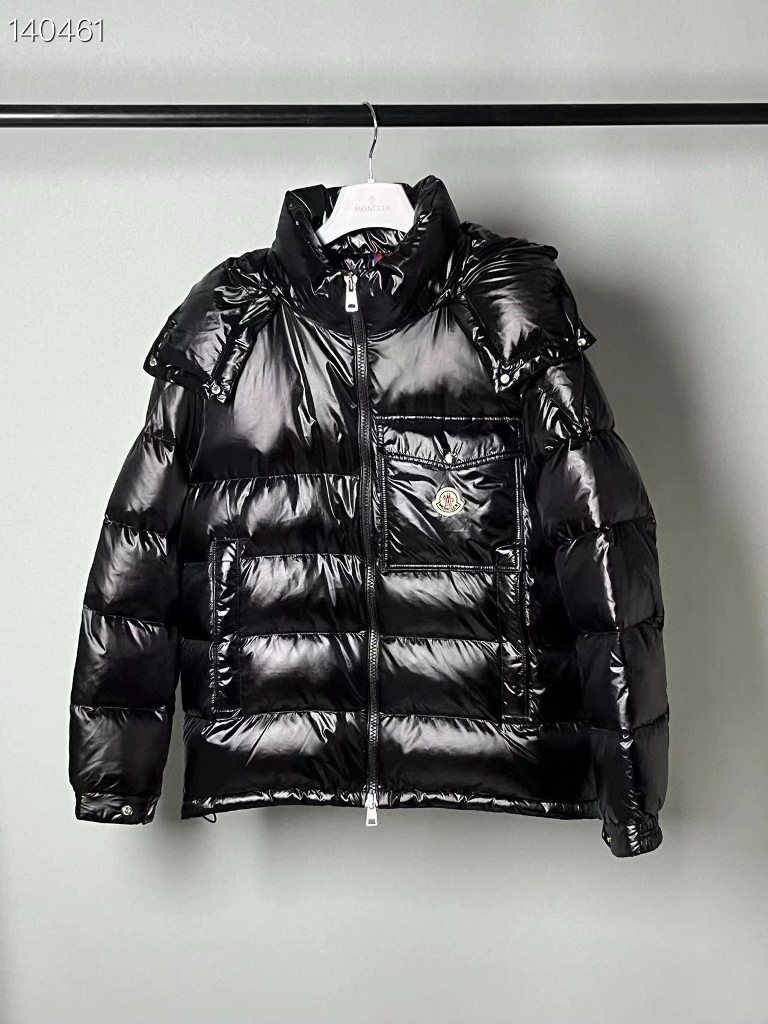 Moncler Down Jacket-037