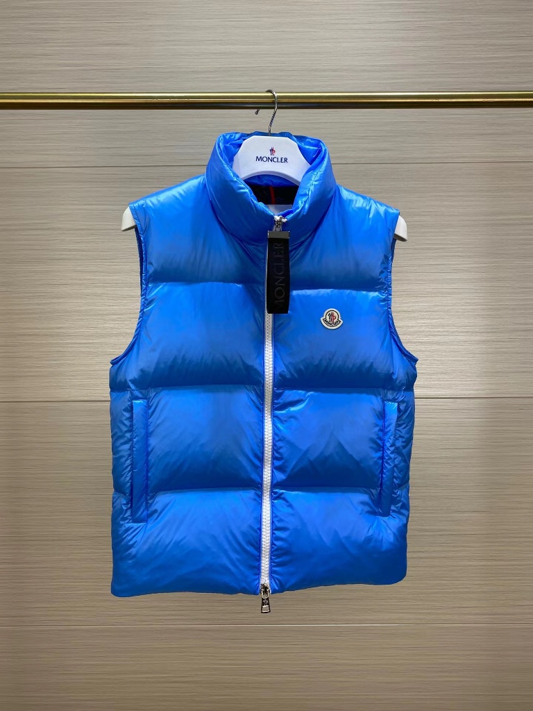  Moncler Down Vest-003
