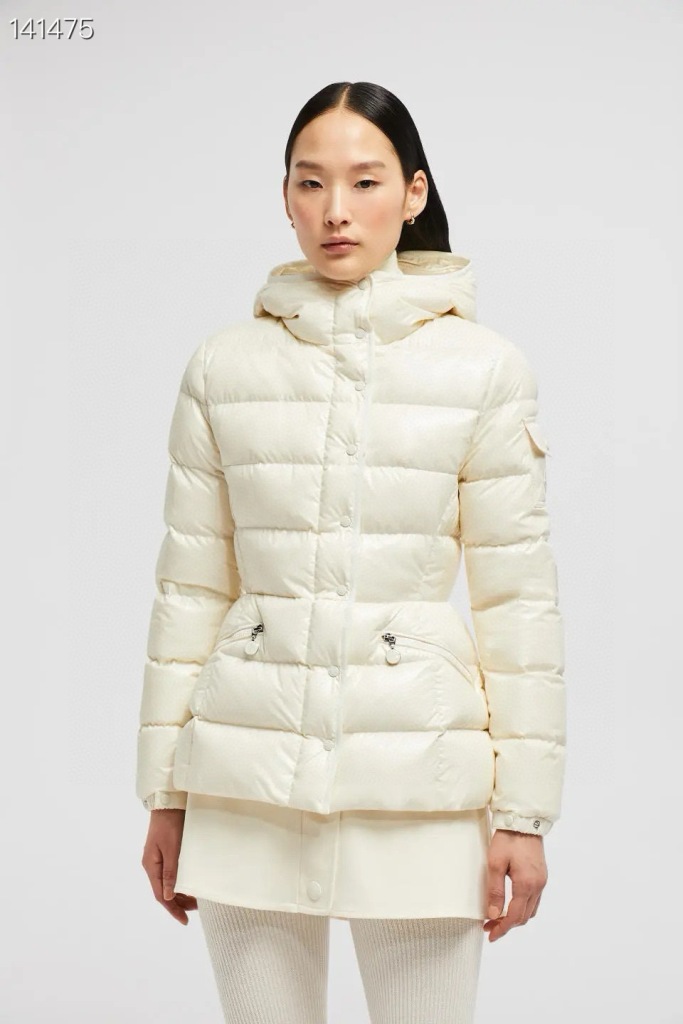 Moncler Down Jacket(w)-015