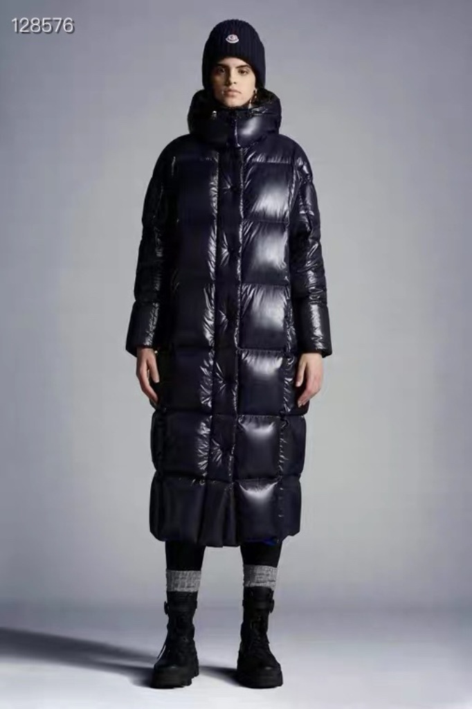 Moncler Long Down Jacket(w)-005