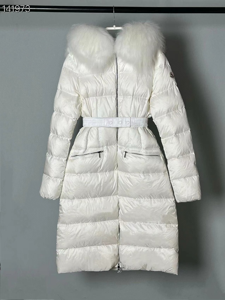 Moncler Long Down Jacket(w)-015
