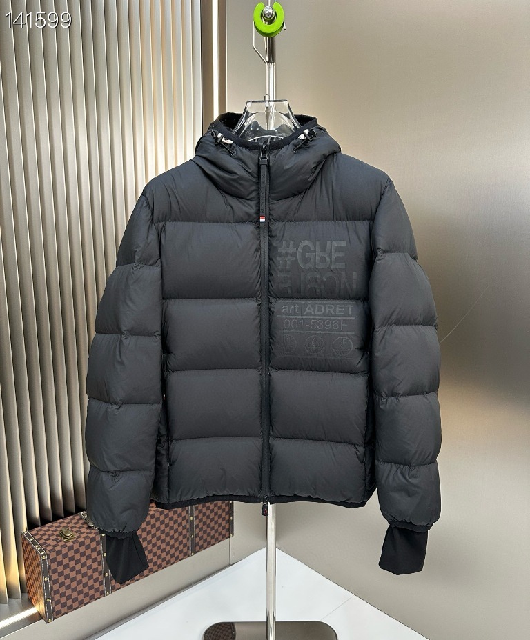 Moncler Down Jacket-043