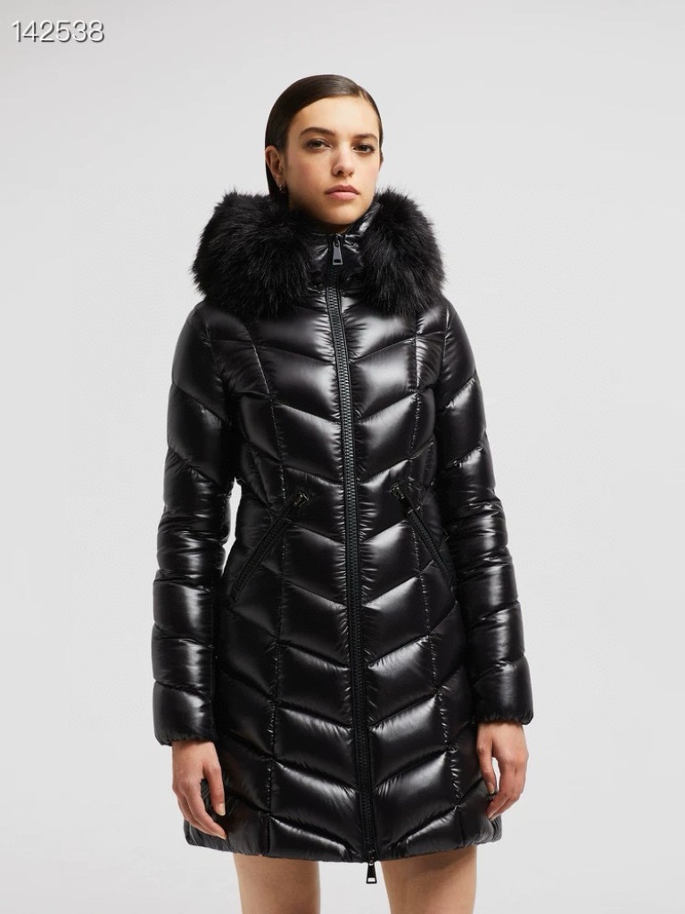 Moncler Long Down Jacket(w)-021