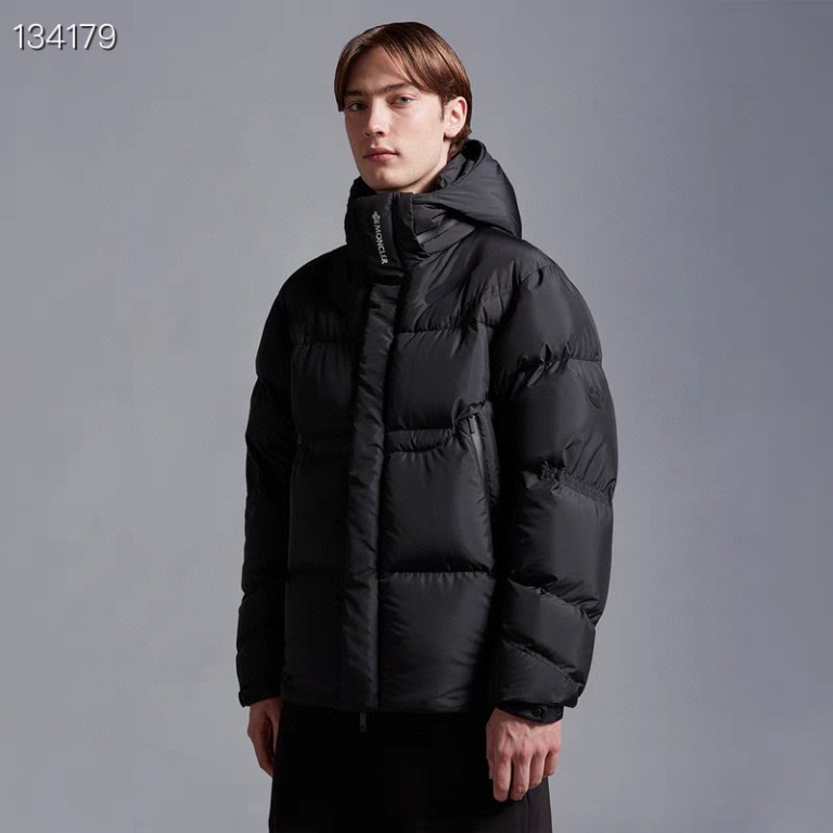 Moncler Down Jacket-032