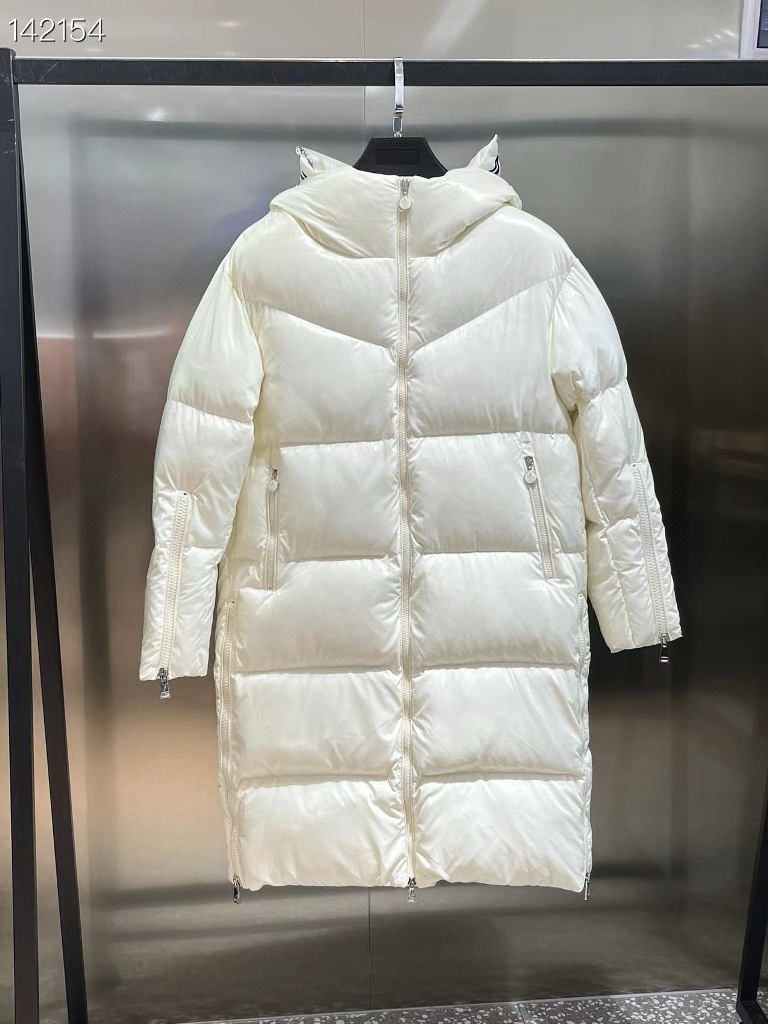 Moncler Long Down Jacket(w)-017