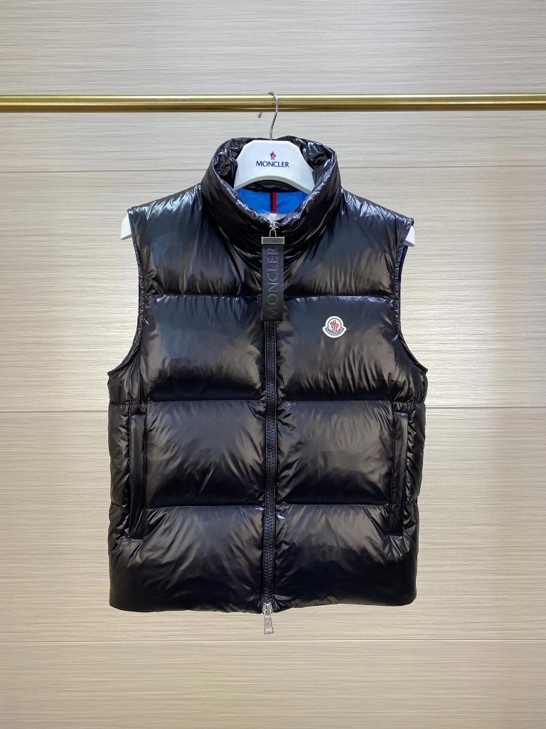  Moncler Down Vest-001