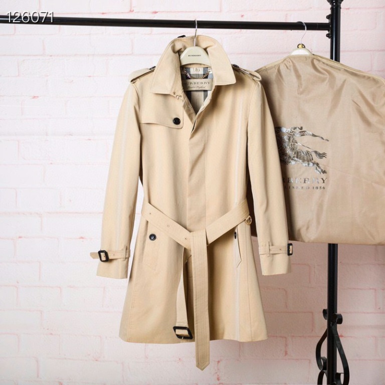 Burberry Trench Coat-001