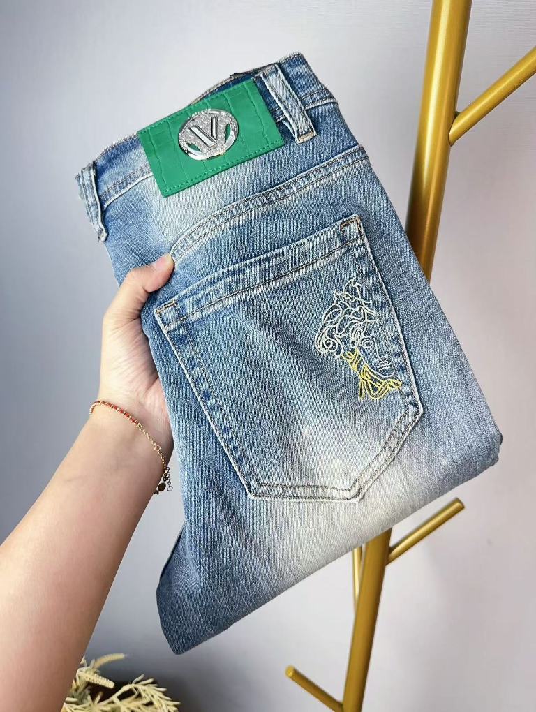 Versace Jeans-002