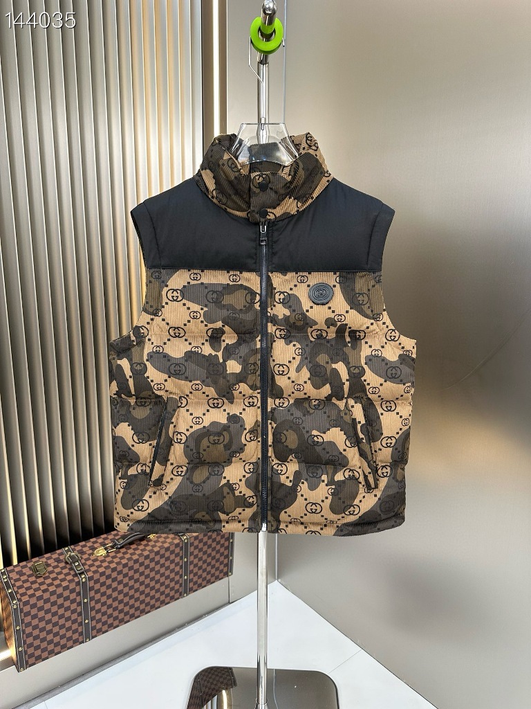 Gucci Down Vest-004
