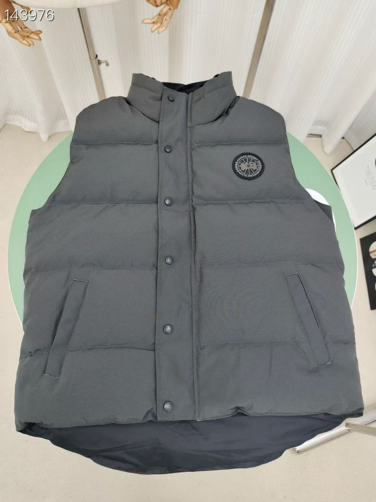 Canada Goose Down Vest-015