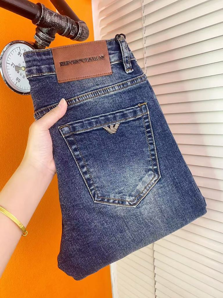 Armani Jeans-001