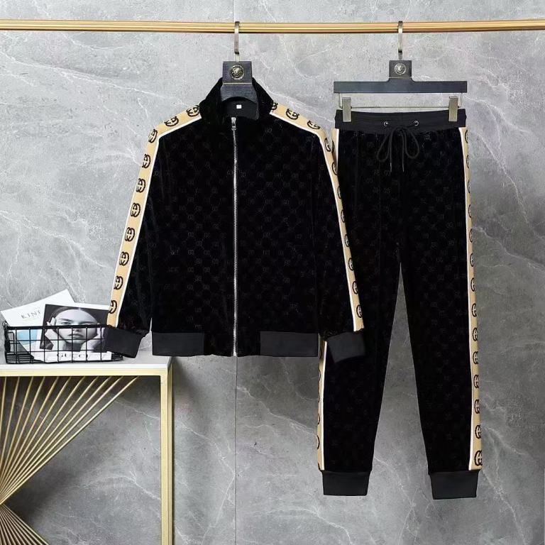 Gucci Suits-021