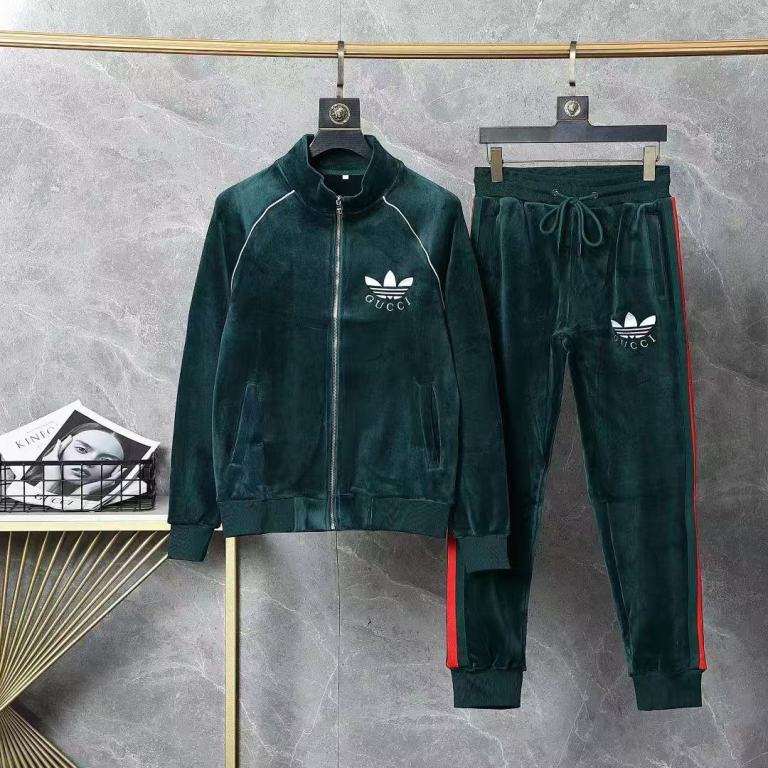 Gucci Suits-019