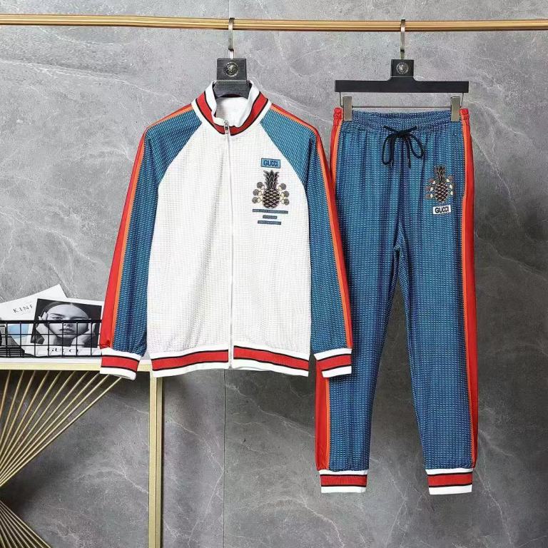 Gucci Suits-030