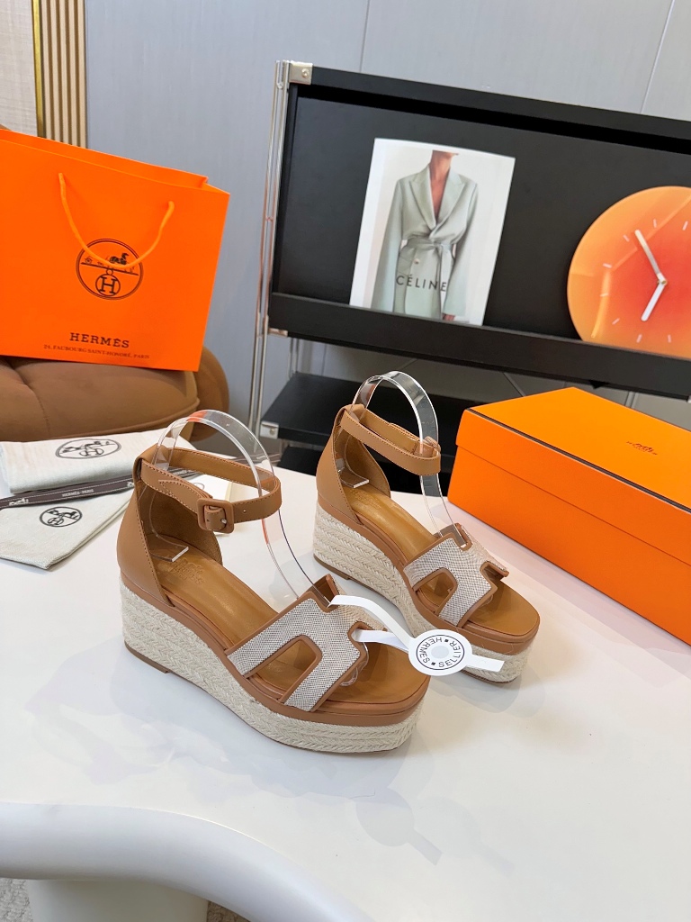 Hermes Sandals(w)-013