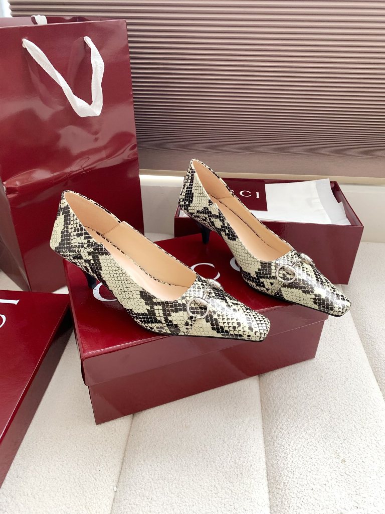 Gucci High Heels(w)-020
